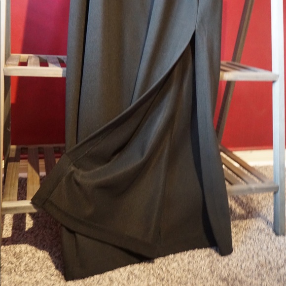 Long Dress - Picture 3 of 6